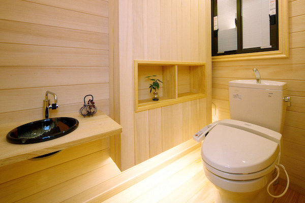 もみの木のトイレ・収納専用材